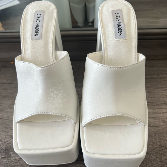 Steve Madden Trixie Platform Heels - Picture 3 of 9